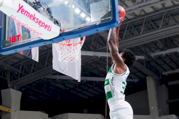 Türkiye Sigorta Basketbol Süper Ligi 7. Hafta: Bursaspor İnfo Yatırım 104 - 91 Bahçeşehir Koleji